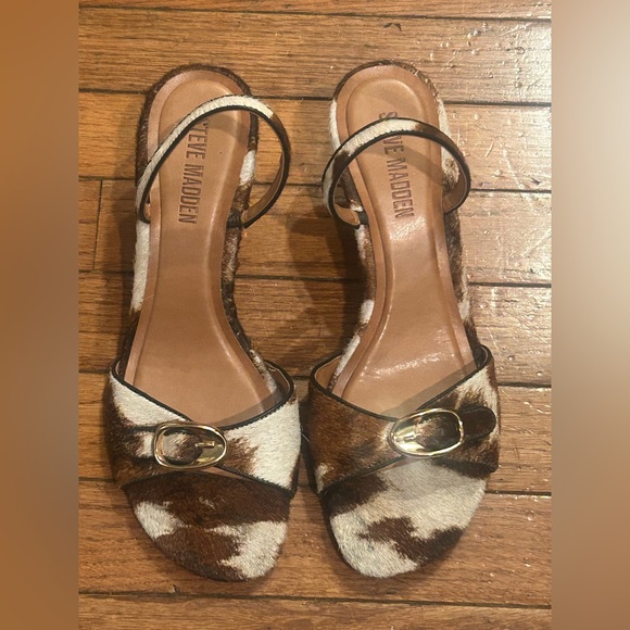 Steve Madden Shoes - Steve Madden Brown and Cream cow print Heeled Sandals size 9